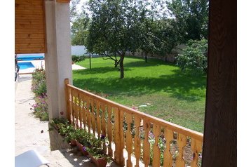 Bulgaaria Chata Veliki Preslav, Eksterjöör